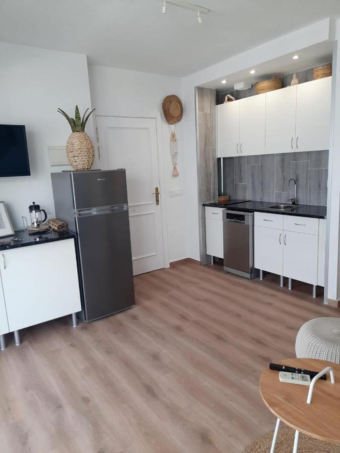 Fuengirola Apartment Carvajal Front Line Primera Linea Екстериор снимка